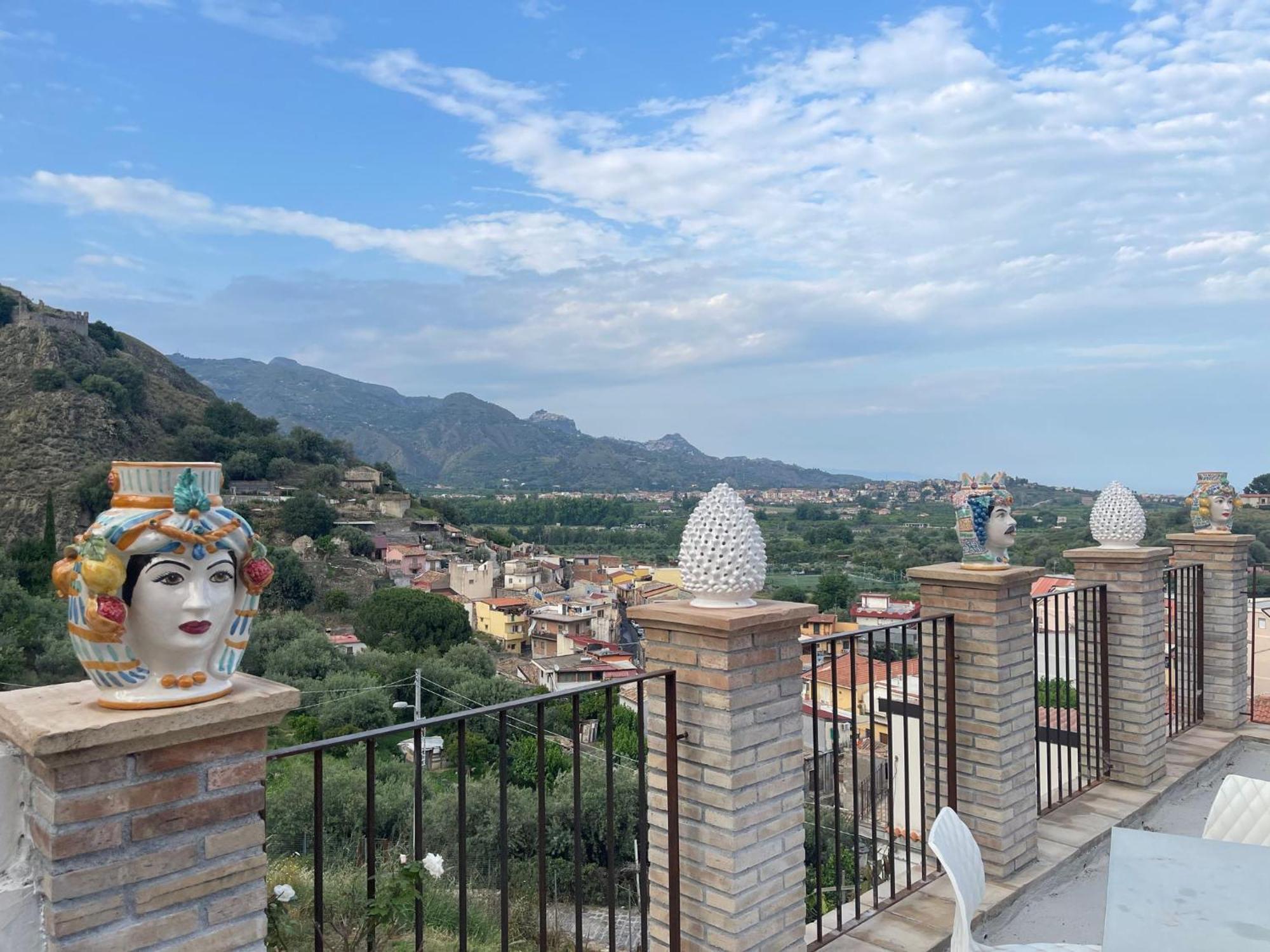 Bed And Relax-Il Maniero Bed & Breakfast Calatabiano Exterior foto