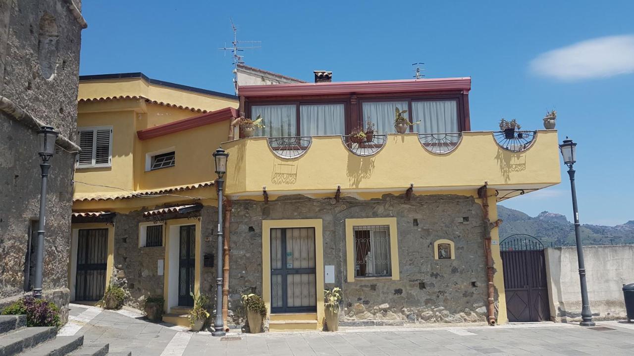 Bed And Relax-Il Maniero Bed & Breakfast Calatabiano Exterior foto